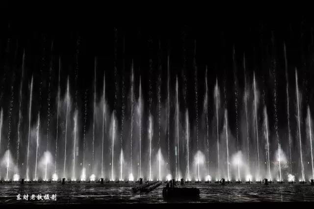 大连东港音乐喷泉图片高清,大雁塔音乐喷泉水舞光影
