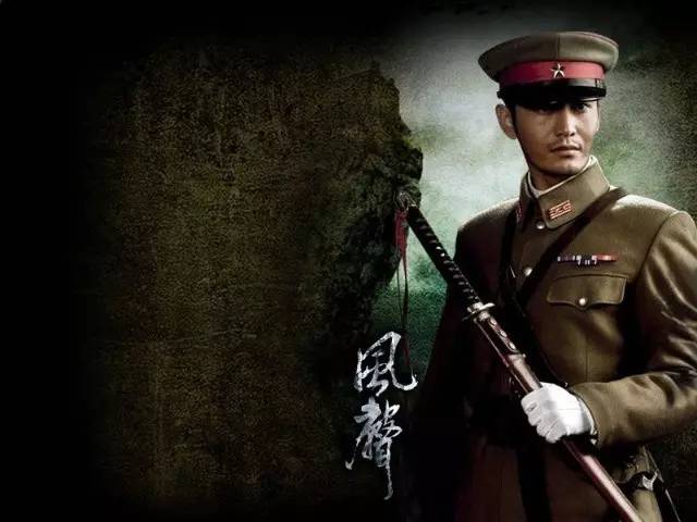 潮流咖|这件让半个娱乐圈沉迷的军装,再没一件你就过时啦!