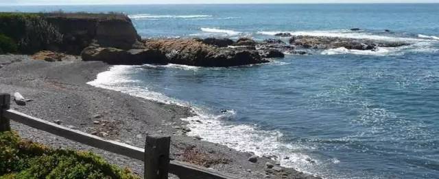 南海人常去的澳门,藏着一个黑色沙滩!薛凯琪、房祖名都去过拍戏!