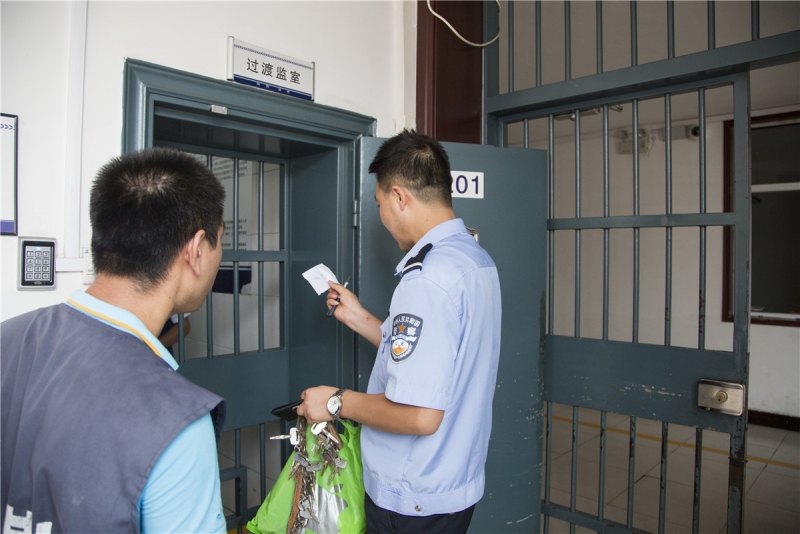 31张大图揭秘神木看守所民警的日常，不能带手机，15分钟巡视1圈