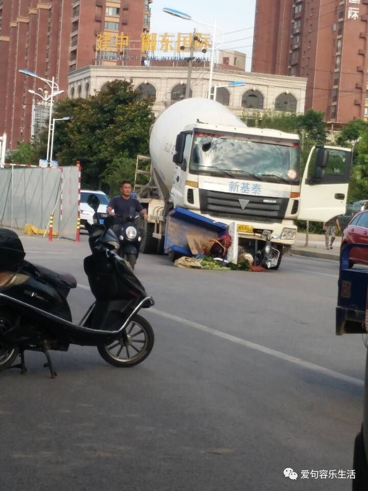 假如句容也有朋友圈，她的故事你一定猜不到……