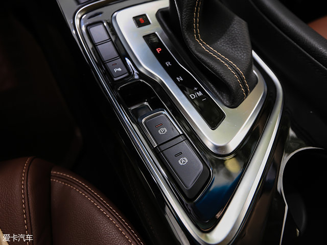 宝骏5602015手动舒适型驾驶体验,宝骏560驾驶功能键视频讲解