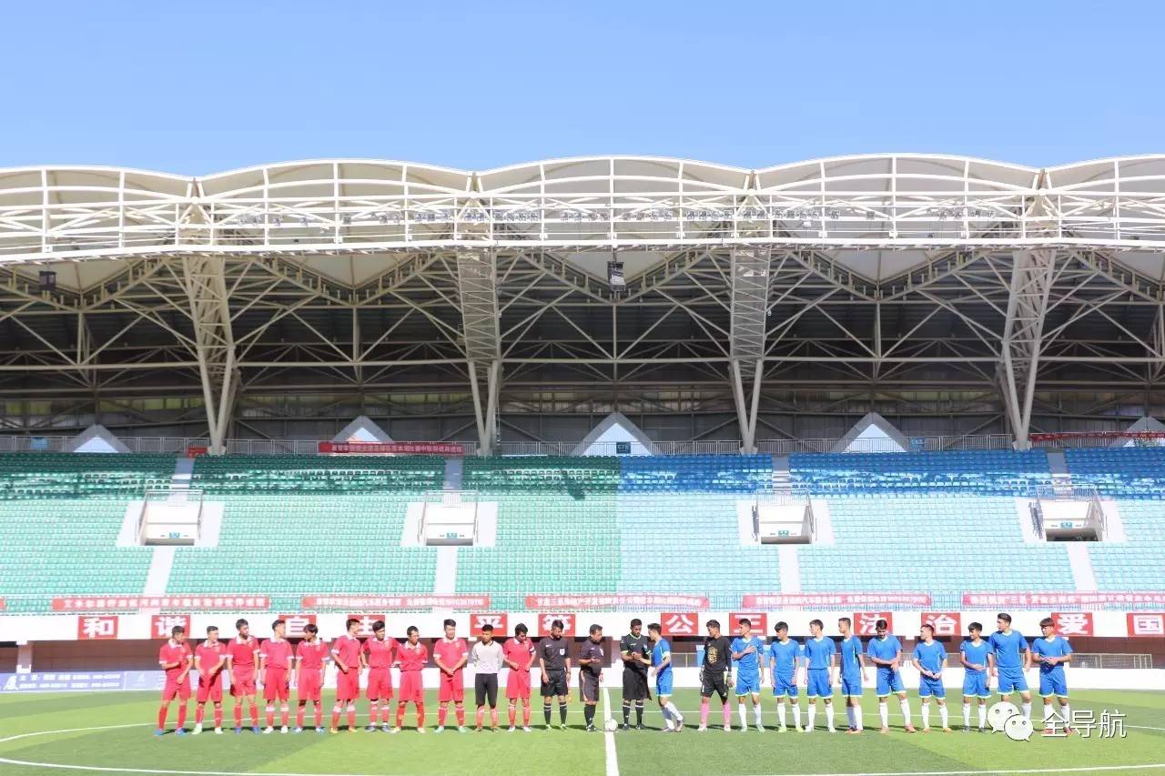 2017“三易·黄金水岸杯”第四届甘肃省业余足球冠军争霸赛进入第二天争夺