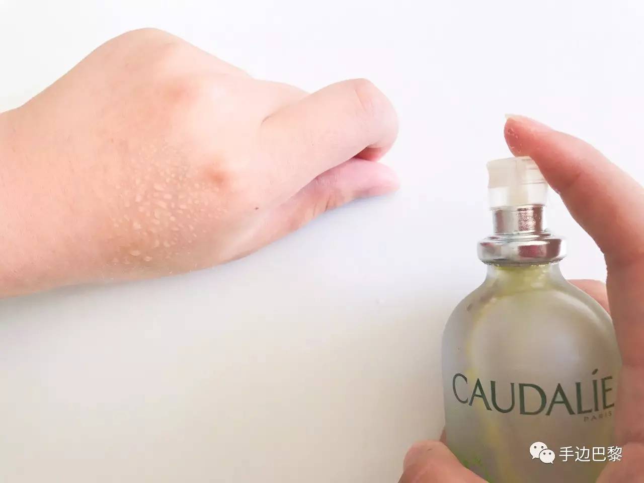 去黑头闭口痘痘土方法 (祛黑头收缩毛孔神器测评)