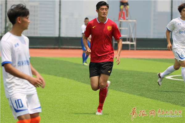 青岛两支足球队,青岛两支球队