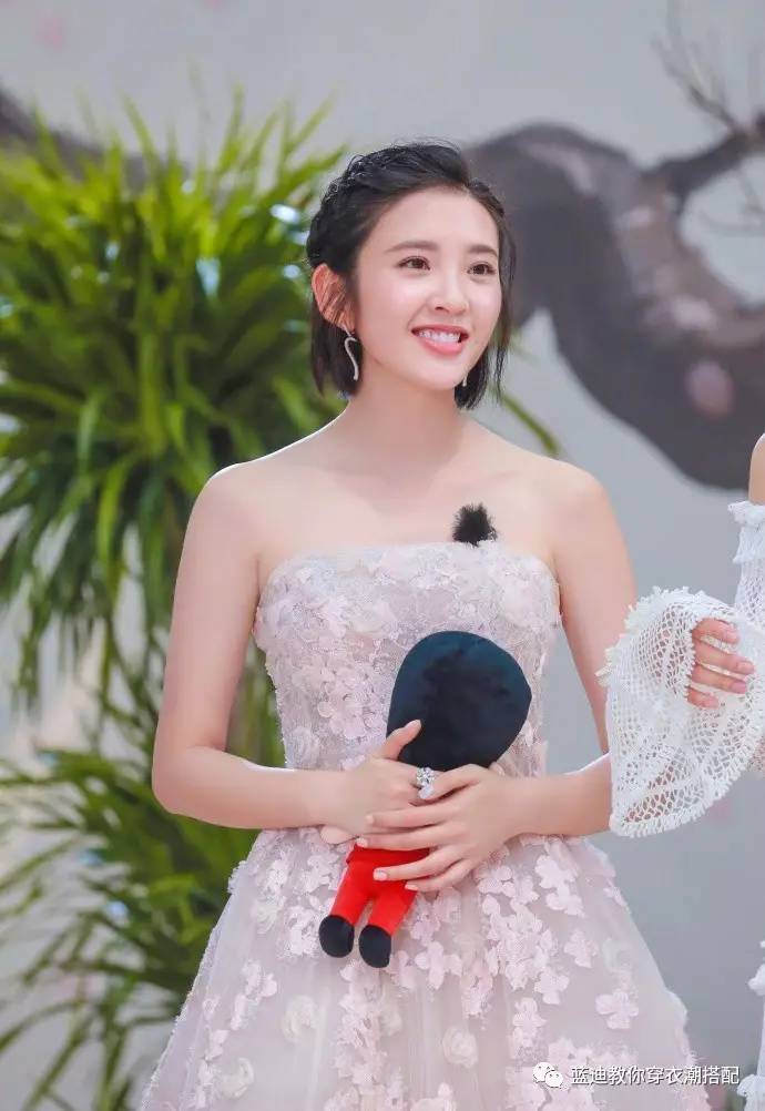 蔡依林唐艺昕图片,明星演唱会蔡依林完整版