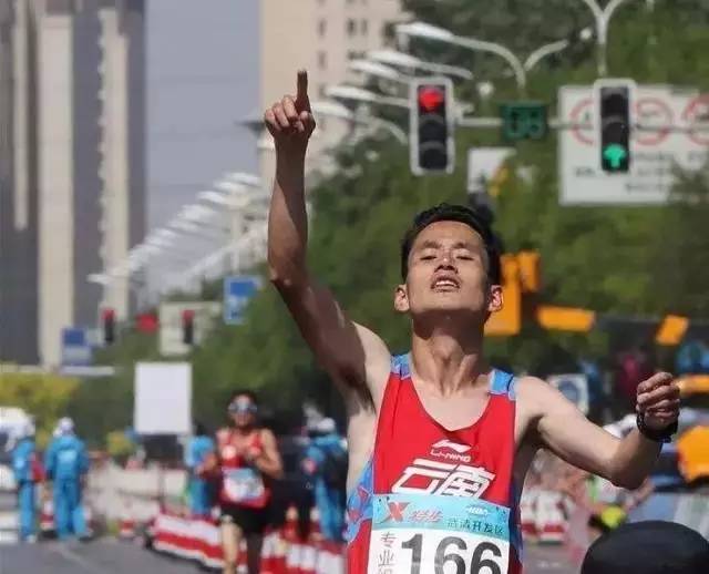 董国建和杨定宏,董国建杨定宏