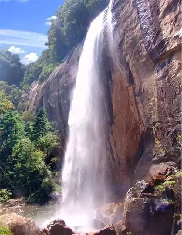 黄果树瀑布深度游一下,除了黄果树瀑布还有什么瀑布好看