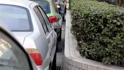 轮毂防盗螺丝拧不动怎么办,轮毂防盗螺丝