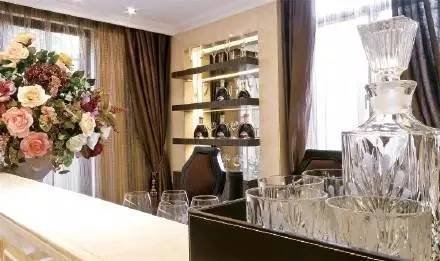 贝克汉姆穷到什么程度,贝克汉姆探访贫困家庭