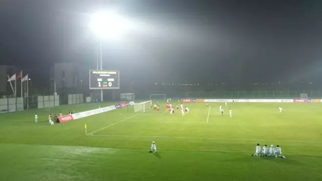 哈尔滨冰城足球1比0战胜广州,战斗哈尔滨足球