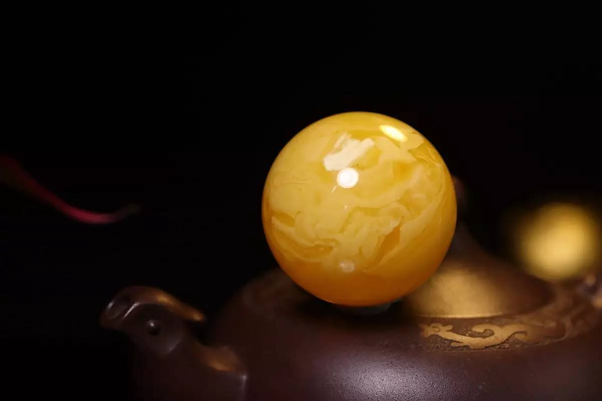 蜜蜡存放是密封好还是接触空气好,蜜蜡可以放到冰箱里保存吗