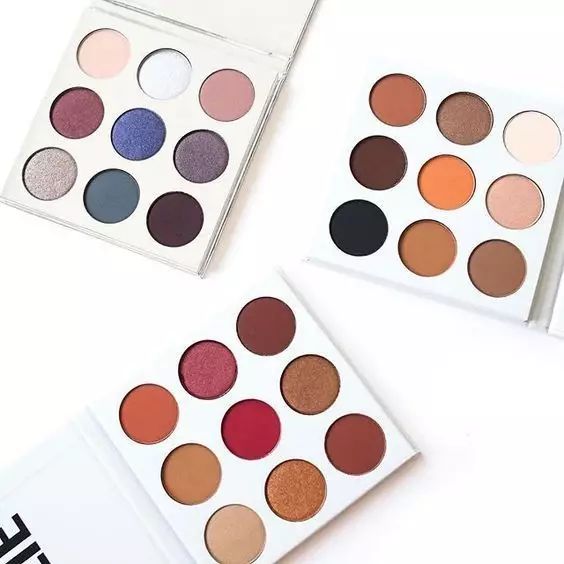 哪款平价眼影盘比较好用,哪些牌子的四色眼影盘好用到哭