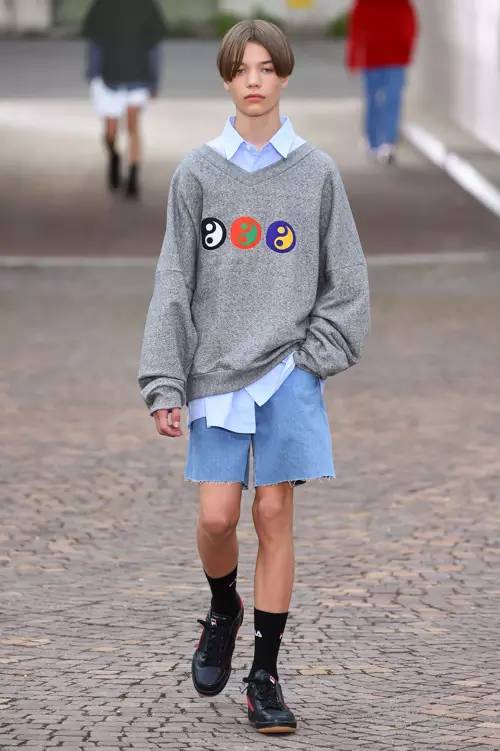 丑酷丑酷的运动服被权志龙带火了？目测杀马特鼻祖kappa又要烂大街