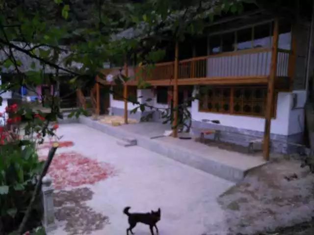 对人民群众许下的铮铮誓言,用行动兑现承诺