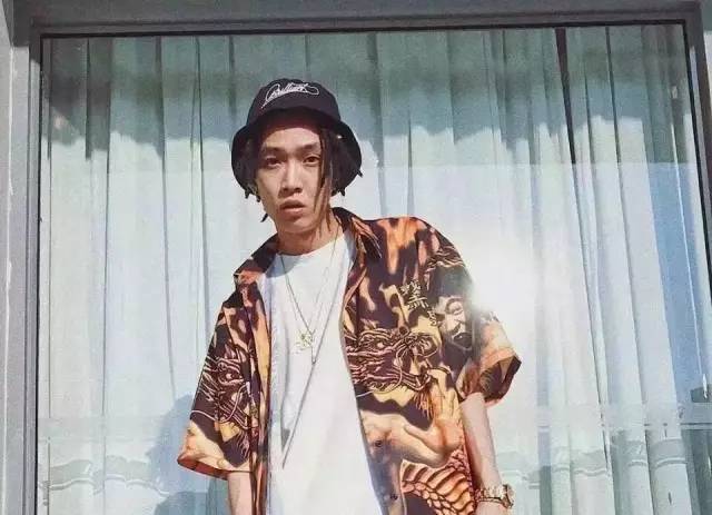 当倪妮赵丽颖同框,赵丽颖倪妮穿背带裤