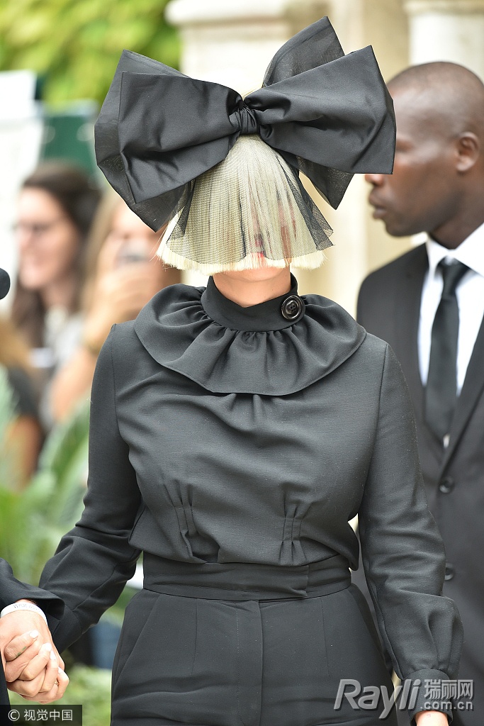 躲镜头迪丽热巴,躲镜头挑战综艺