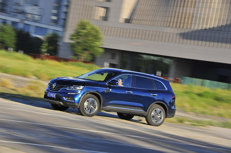 科雷傲和探界者哪个好,探界者和科雷傲选哪个