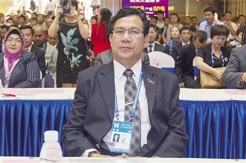 南宁朋友圈说说,南宁人脉推广