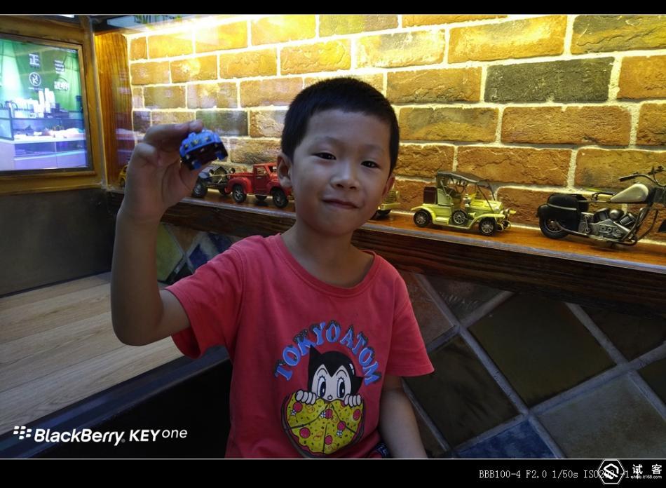 黑莓keyone滑盖,黑莓keyone测评王自如