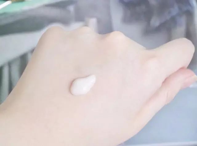 昨天，这张图片在日本化妆品界内转疯了！果然是揭露业内真相！