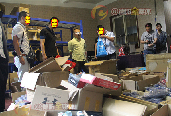 黑心夫妻卖假酒被举报,黑心夫妻卖假酒