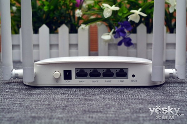 jcgq10智能无线路由器,ac2100双频无线路由器评测