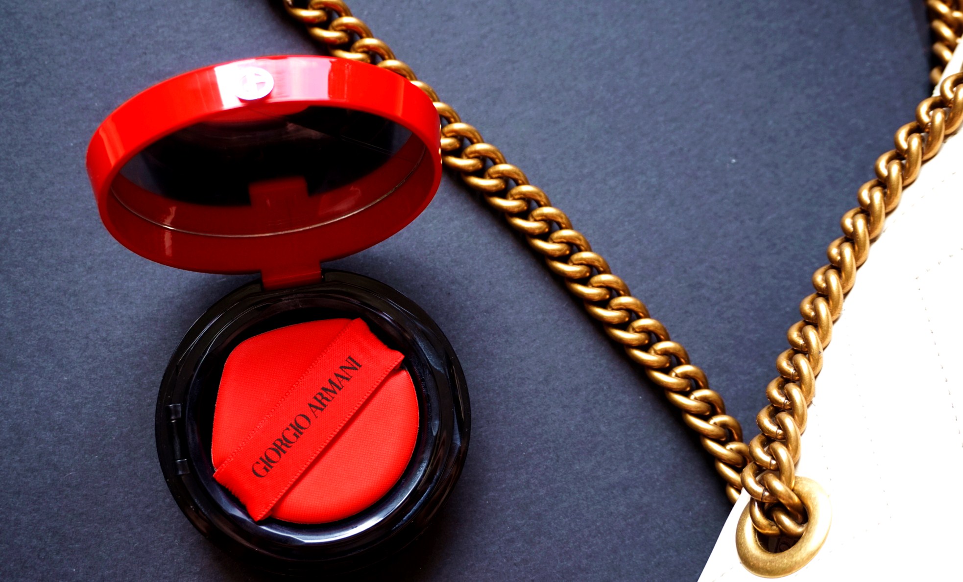 阿玛尼粉底液和红气垫测评,底妆之王