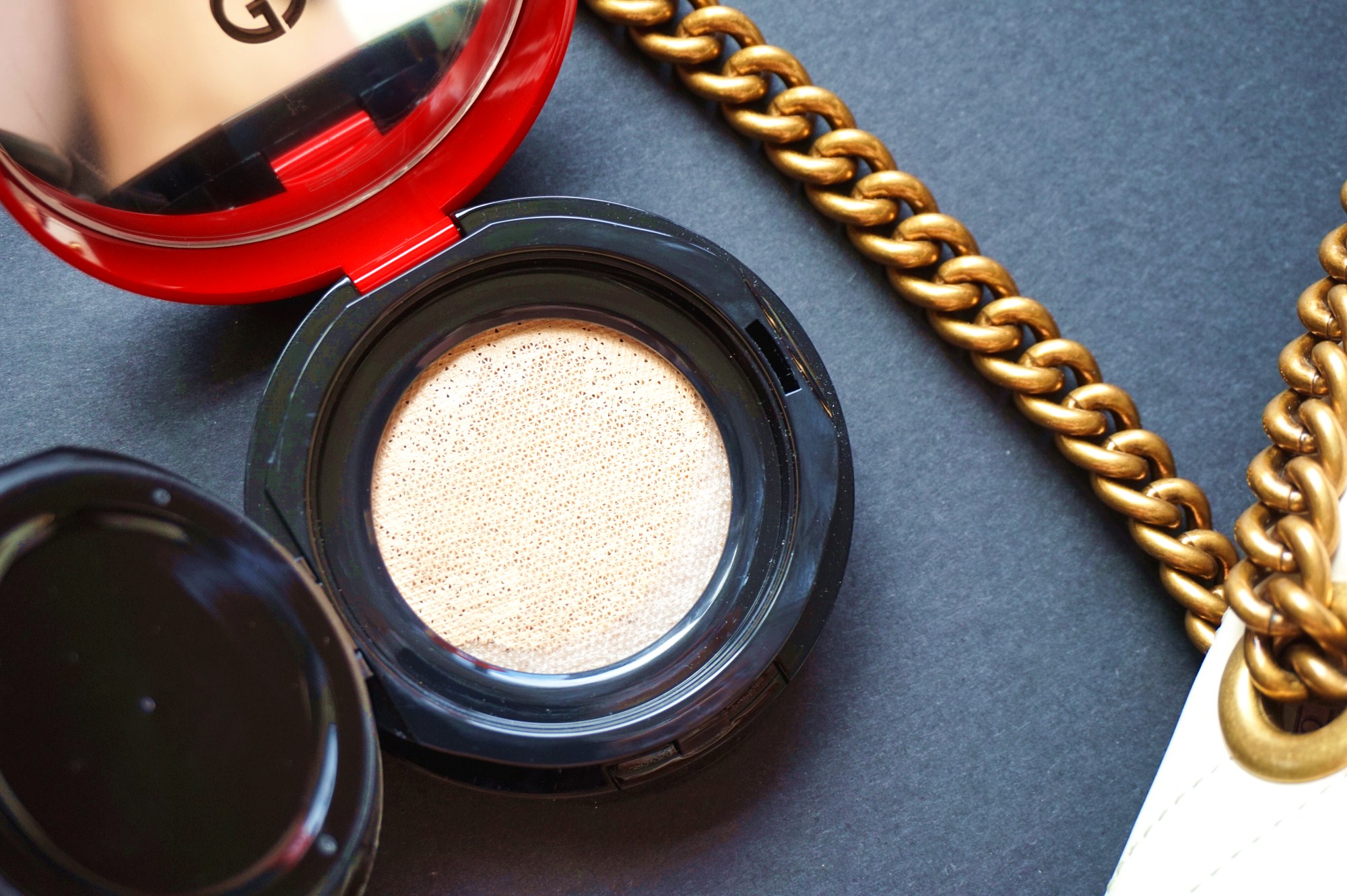 阿玛尼红气垫粉底液测评,底妆之王