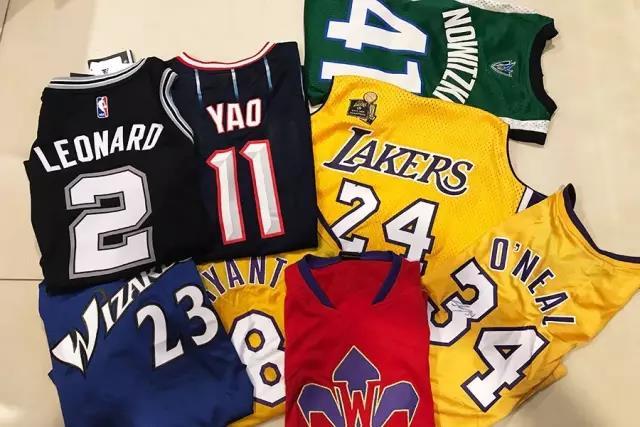 杨毅渐变色衬衫,杨毅穿太阳球衣