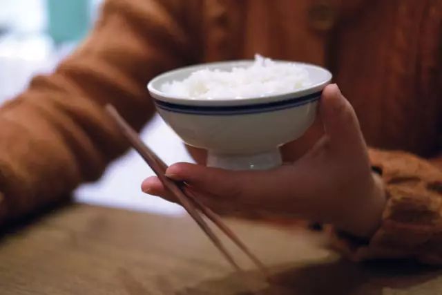 高颜值宜家餐具,宜家的3.9元碗是什么材质的