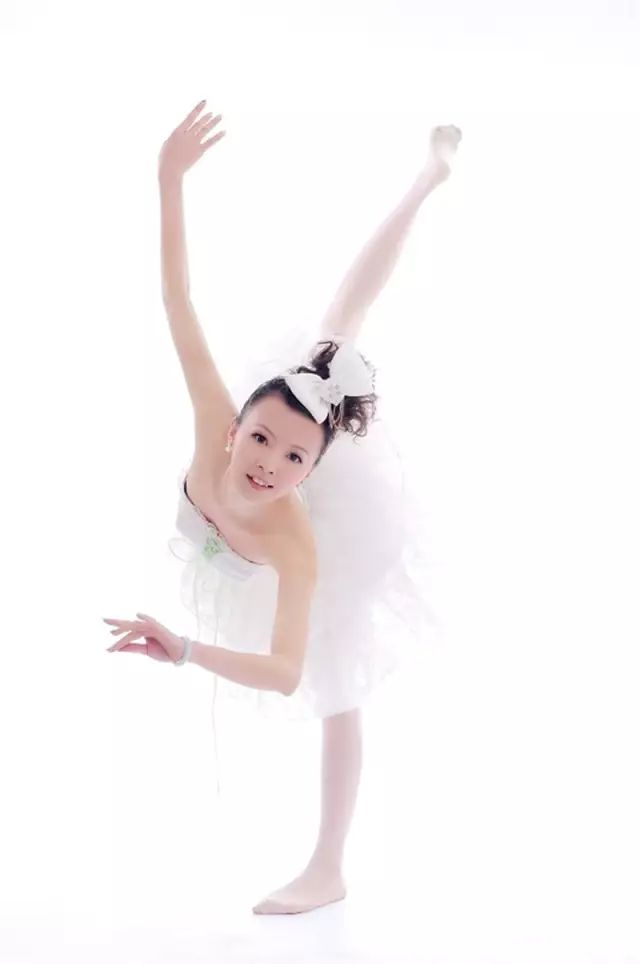 姝岃垶鑹烘湳涓績,姝岃垶涓績