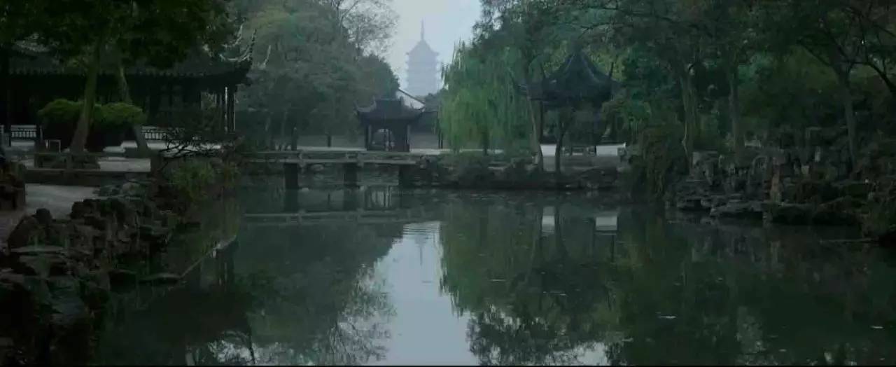 拙政园的山水诉说千年的梦想,拙政园亭台楼阁轩榭廊舫图片