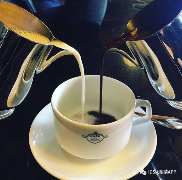 想偶遇赵丽颖吗？在巴黎时装周，她一定会去这十家咖啡馆！