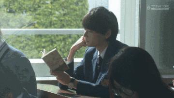 被穿制服的他们撩到心肝颤，赖床舔屏才是假期王道！