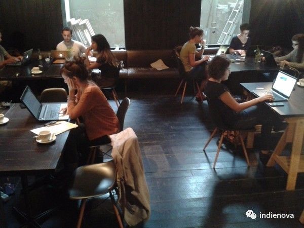 游戏攀登悬崖,游戏开发很难吗