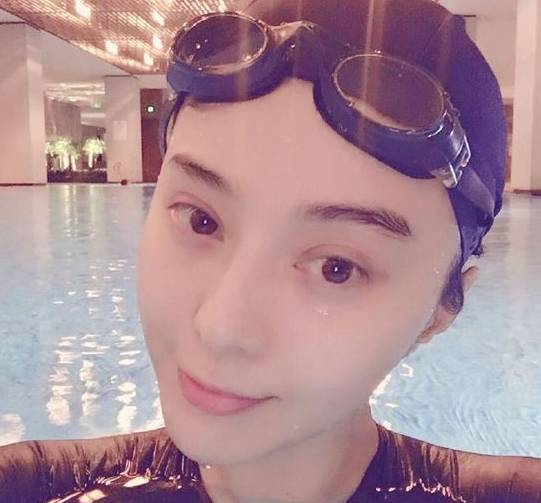 教你妆|是谁给女明星们素颜的勇气来面对流言蜚语？那对能耐的睫毛呗！