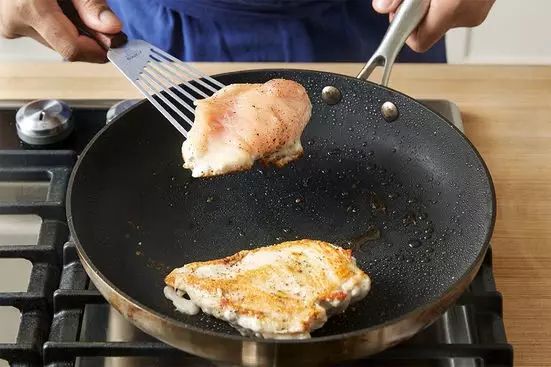 教你如何做西餐牛排,苹果西餐怎么做好吃