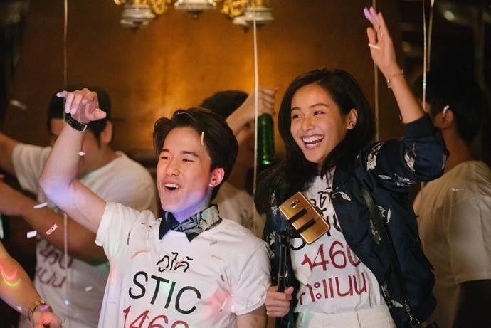 天才在左疯子在右书籍,天才在左疯子在右作家