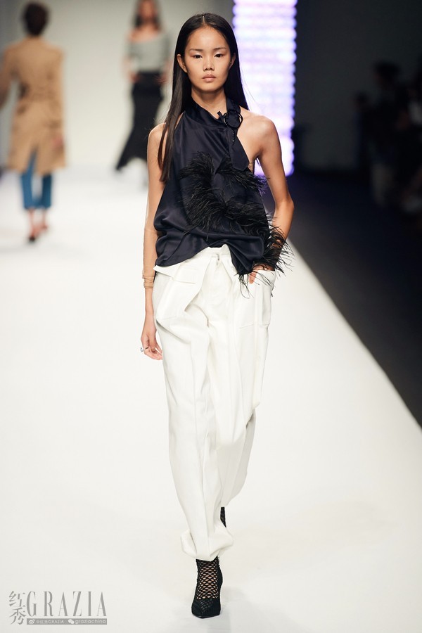 ChaberC+第四季实用主义无限发光、誓以立下标竿