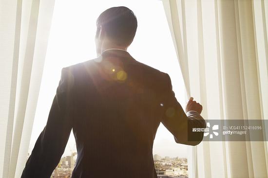 肝病会长啥样的痣,肝病身上起红痣的图片