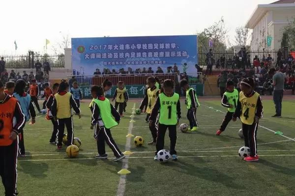 校园｜直播点击率过21万：中心小学足球特色震撼来袭