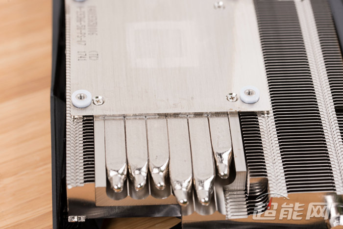 igamegtx1070烈焰战神,igamegtx1080ti测评