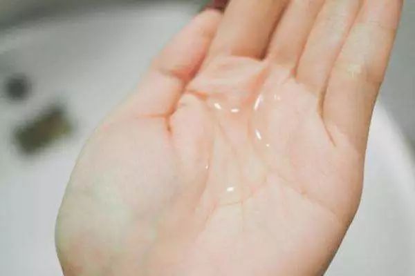 网红安瓶精华真的好用吗,最近很火的小安瓶是啥