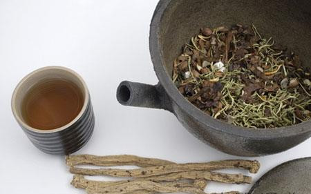 长痘痘不要乱用药,长痘痘了怎么才不留疤