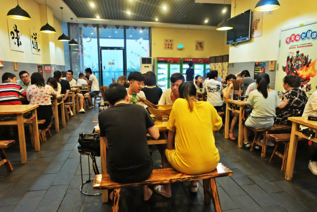 吃过这家串串,很多武汉人都退掉了去成都的机票!