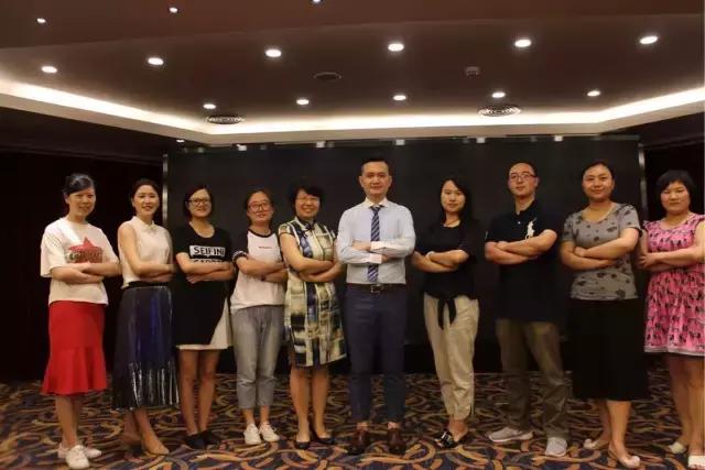 从医18年，经他手的危重疑难孕产妇何止上千？他是华西附二院“男神”教授姚强