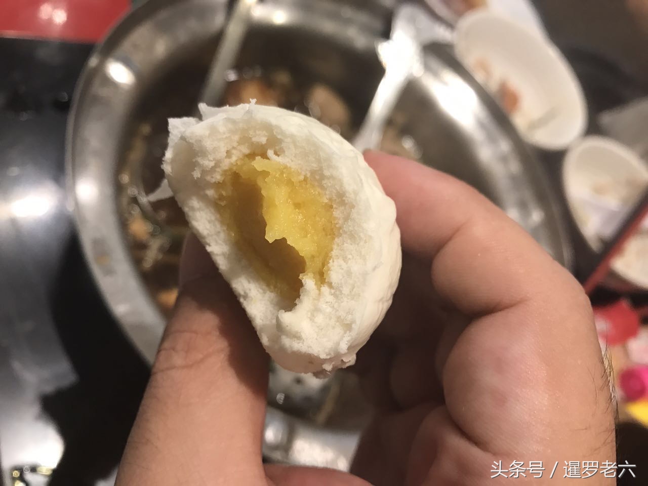 泰国MK餐馆30元来一份精灵球套装，餐盒挺精美，还送三包子！