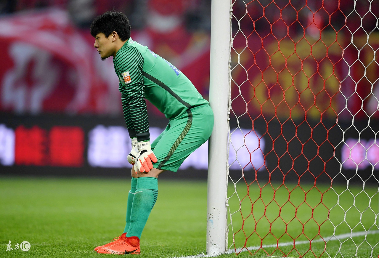 打疯了！鲁能坎特上演“C罗式”变向过人，这才是中超保级队的真正实力！