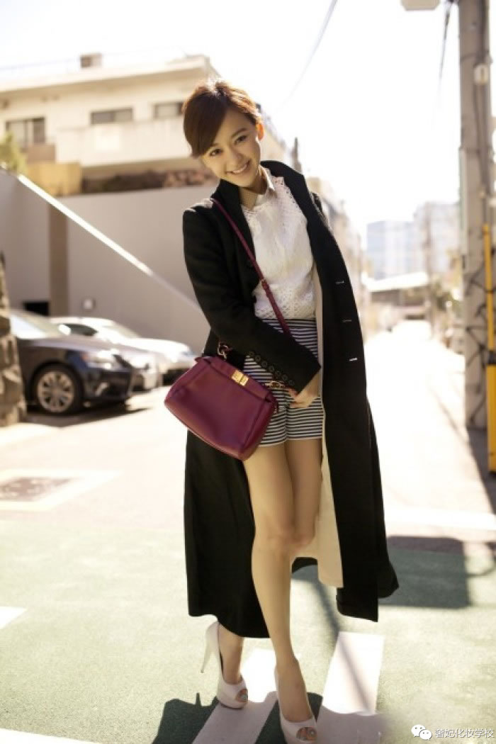 阿娇内双清冷系日常妆容,阿娇减龄穿搭